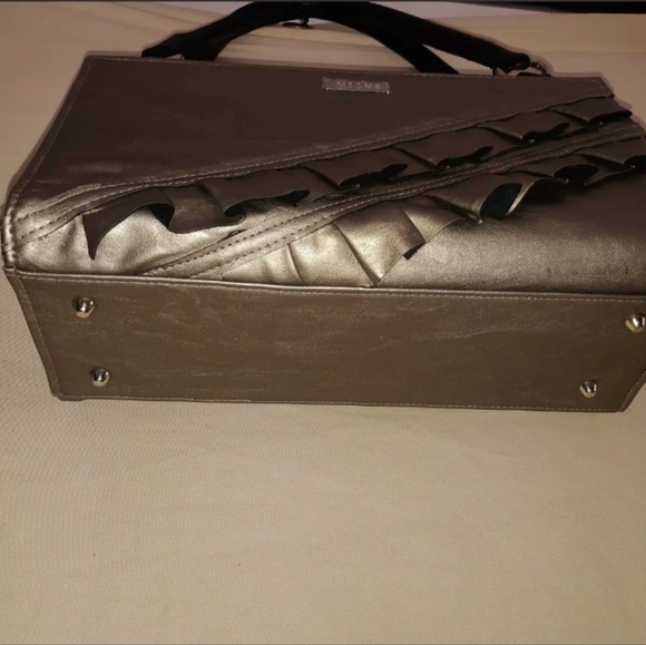 Miche Classic Base Bag Rolled Handles & 7 Magnetic Shells incl.2 Animal Prints - Picture 11 of 12